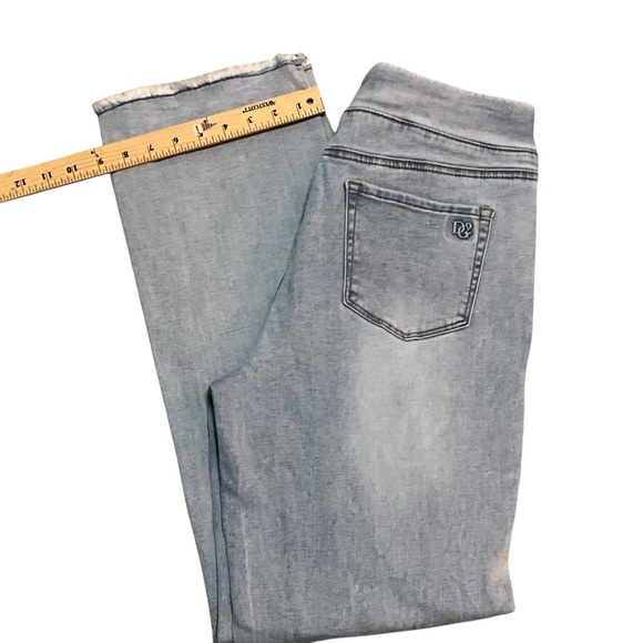 DG2 by Diane Gilman New Classic Stretch Pull on Embroidered Jeans - Picture 11 of 14